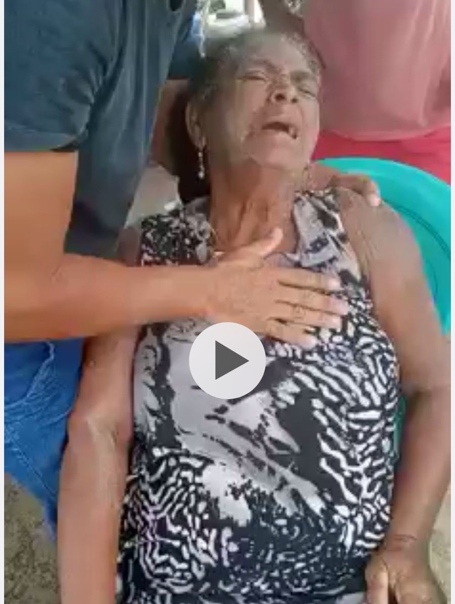 Moradora desespera-se com a ameaça feita por advogados dos grileiros para tomar a casa