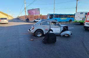 Motorista causa acidente e duas pessoas saem feridas (Foto: Polícia Rodoviária Federal)