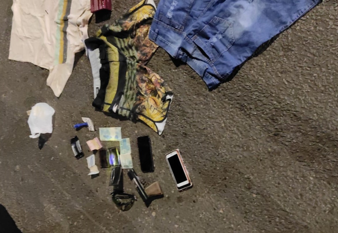 Na mochila de Ramon estavam vários materiais oriundos de roubos