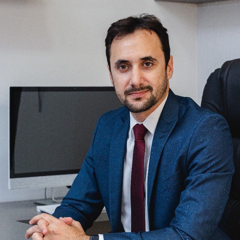 O advogado é proprietário do avião e viajava com a família