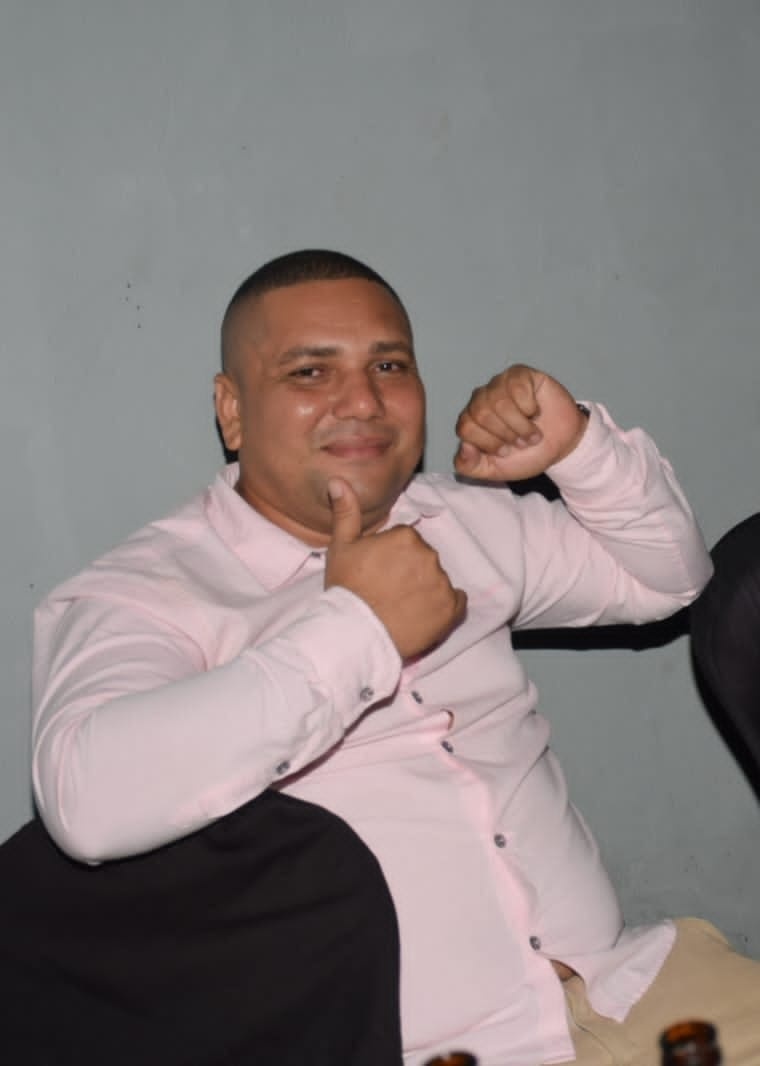 Vítima estava no bar quando foi rendida pelos criminosos