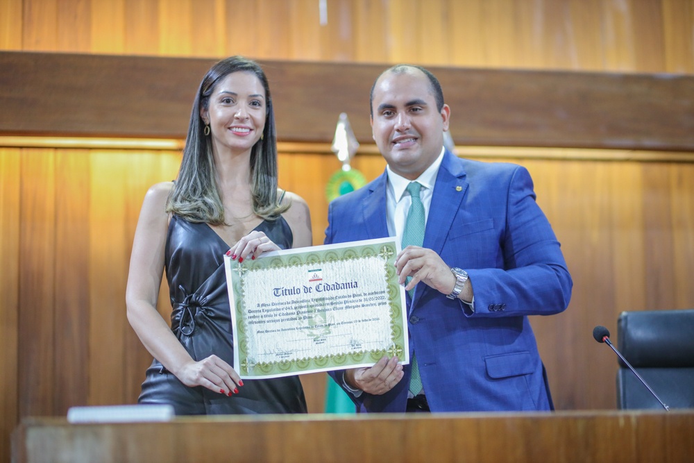 Delegada Elisa Morgado recebe título de cidadã piauiense