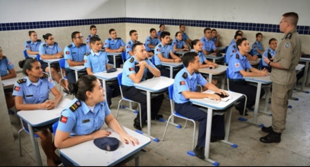 Escola Militar