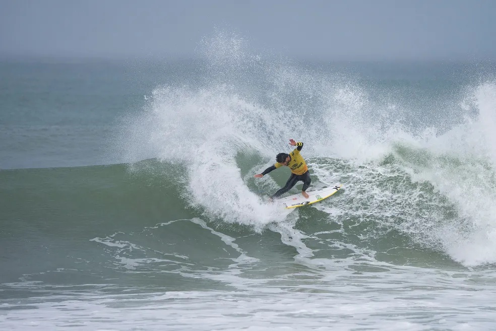 Filipe Toledo avançou à semifinal em Jeffrey's Bay