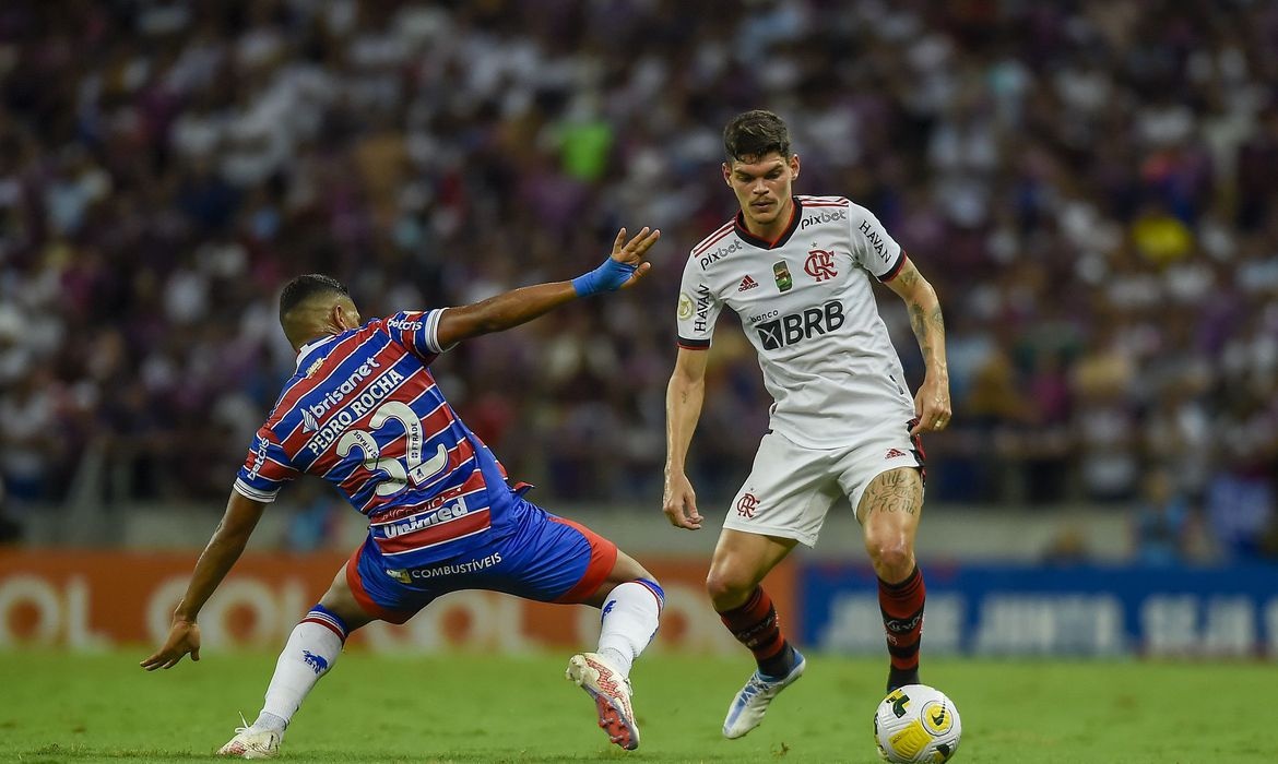 Flamengo se prepara para enfrentar o Fortaleza em busca da vice liderança no Brasileiro