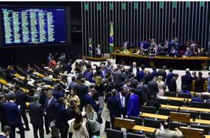 Foram 382 votos a favor, 118 contrários e 3 abstenções (Foto: Divulgação)
