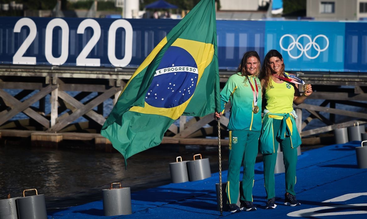 Foto da dupla brasileira campeã