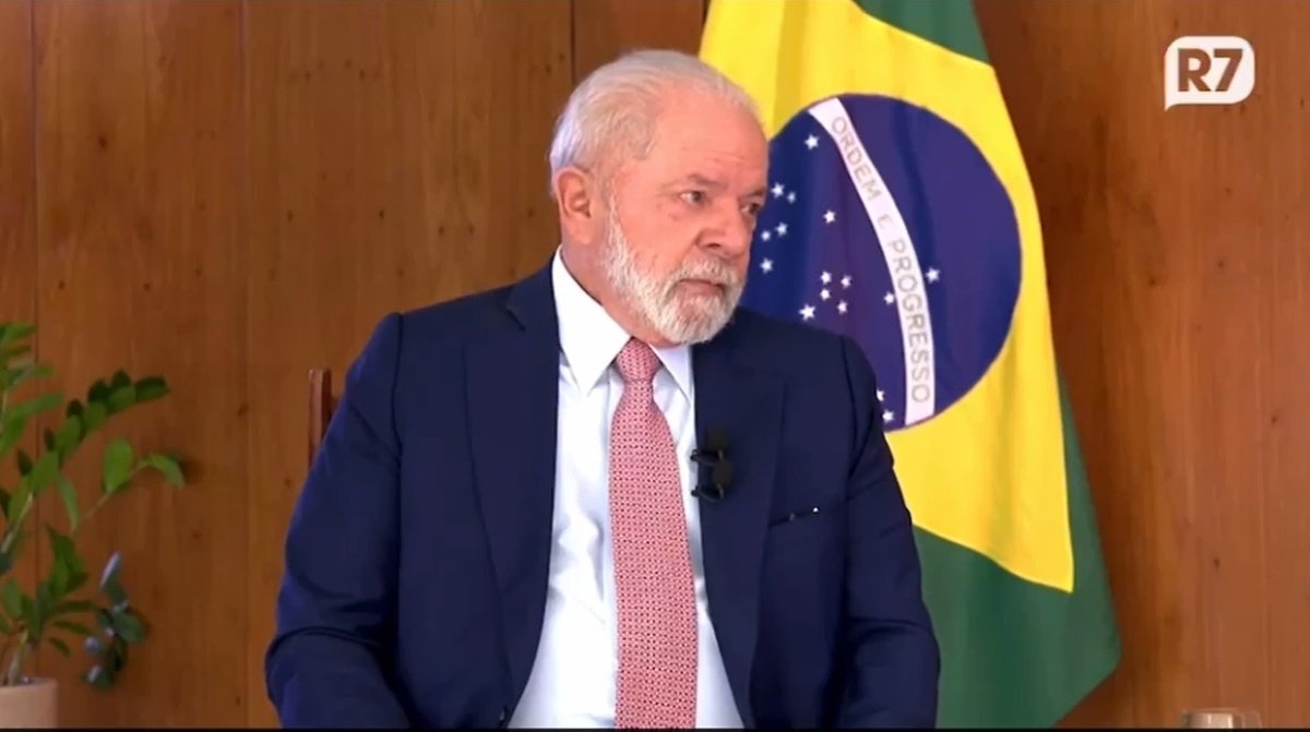 Lula comentou sobre a participação de partido do Centrão no seu governo