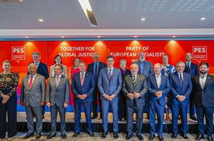 Lula reunido com lideranças progressistas da América Latina e União Europeia (Foto: Ricardo Stuckert)