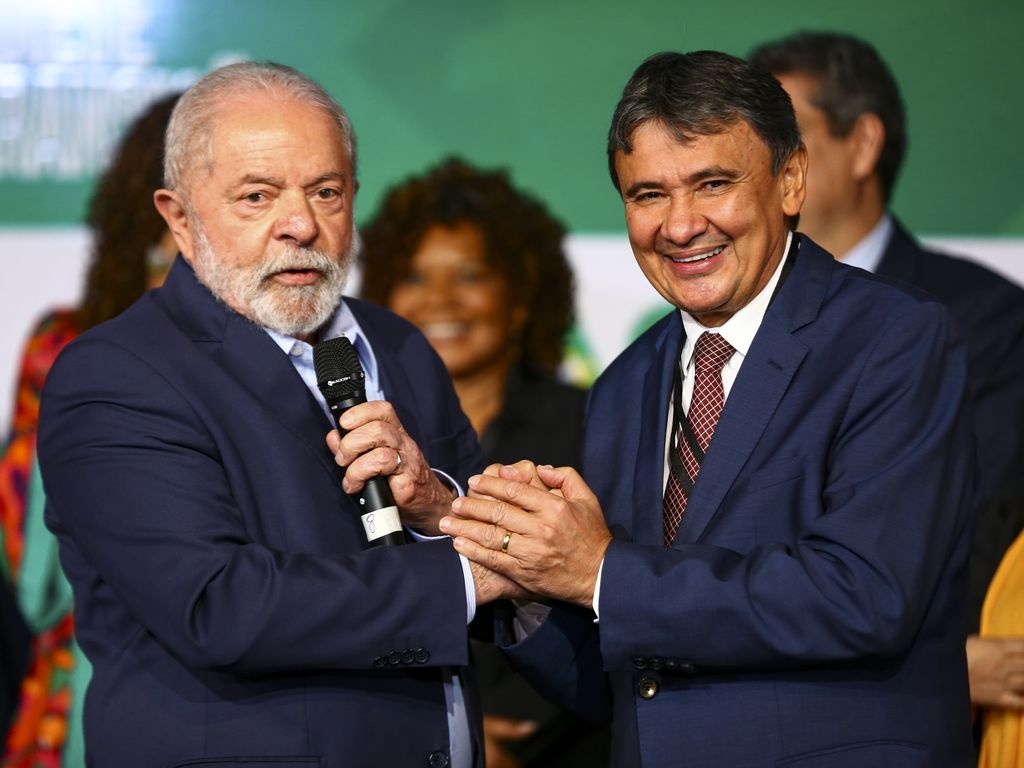 Ministério de Wellington Dias parece estar na mira do Centrão