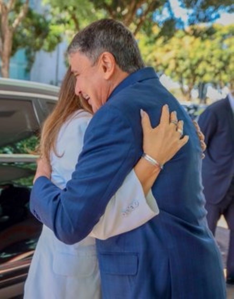 Não se sabe o que a primeira-dama foi fazer no ministério