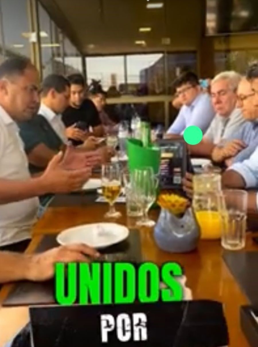 Os candidatos reunidos em Parnaíba. Aí tem os Com Voto e os Sem Voto