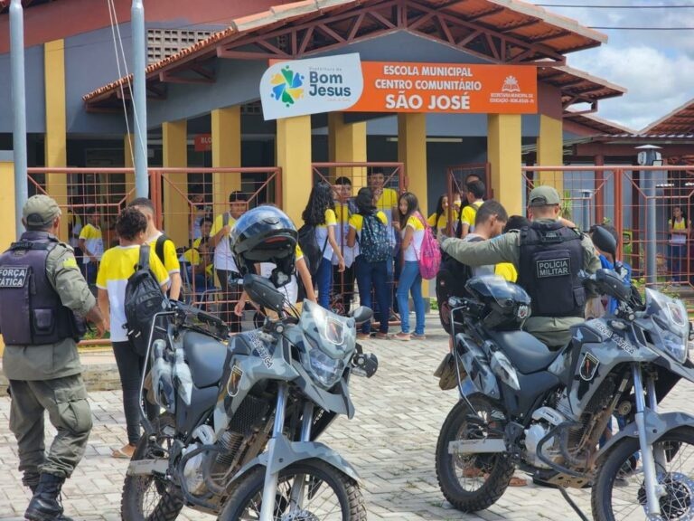 Policiamento na escola