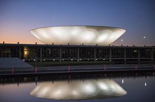 A cúpula da Câmara dos Deputados na sede do Congresso Nacional, em Brasília: há estados sub-representados (Foto: Reprodução)
