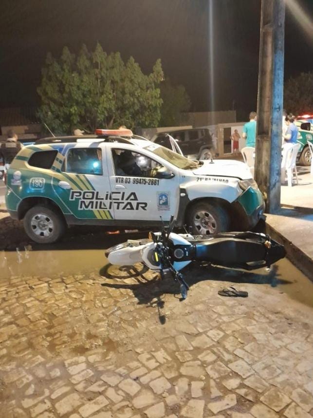 Acidente com a vitura após perseguição