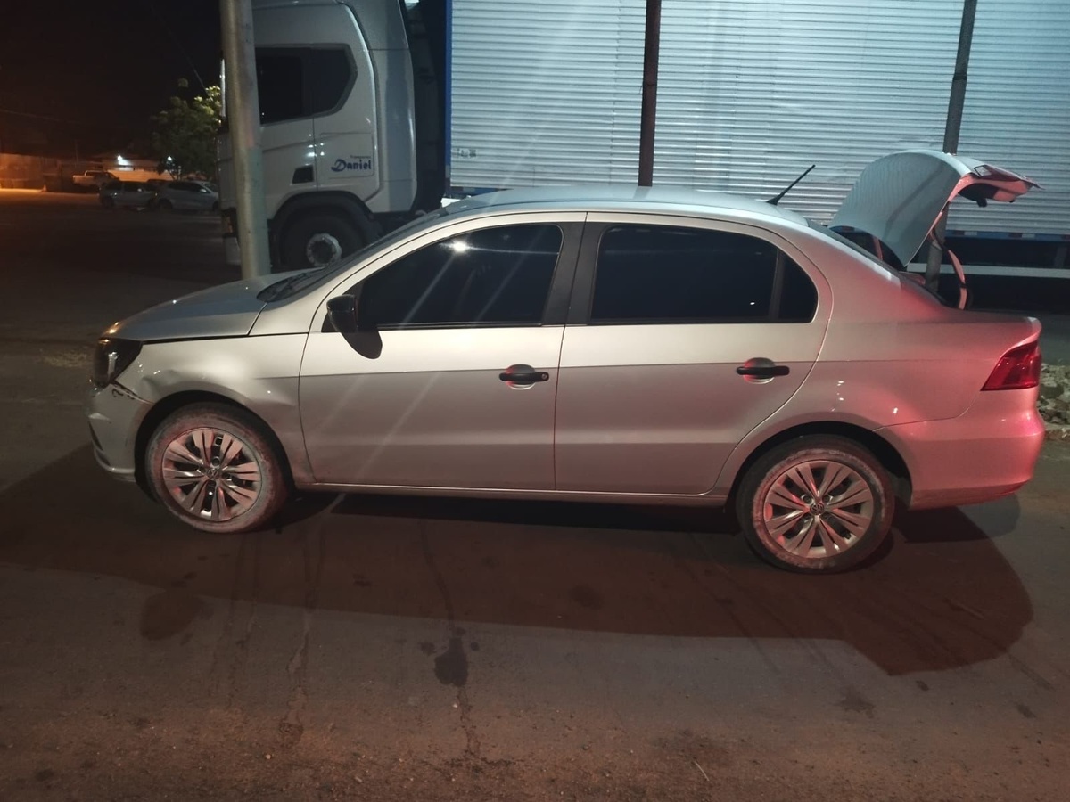 Durante a perseguição o motorista estava no porta-malas do veículo
