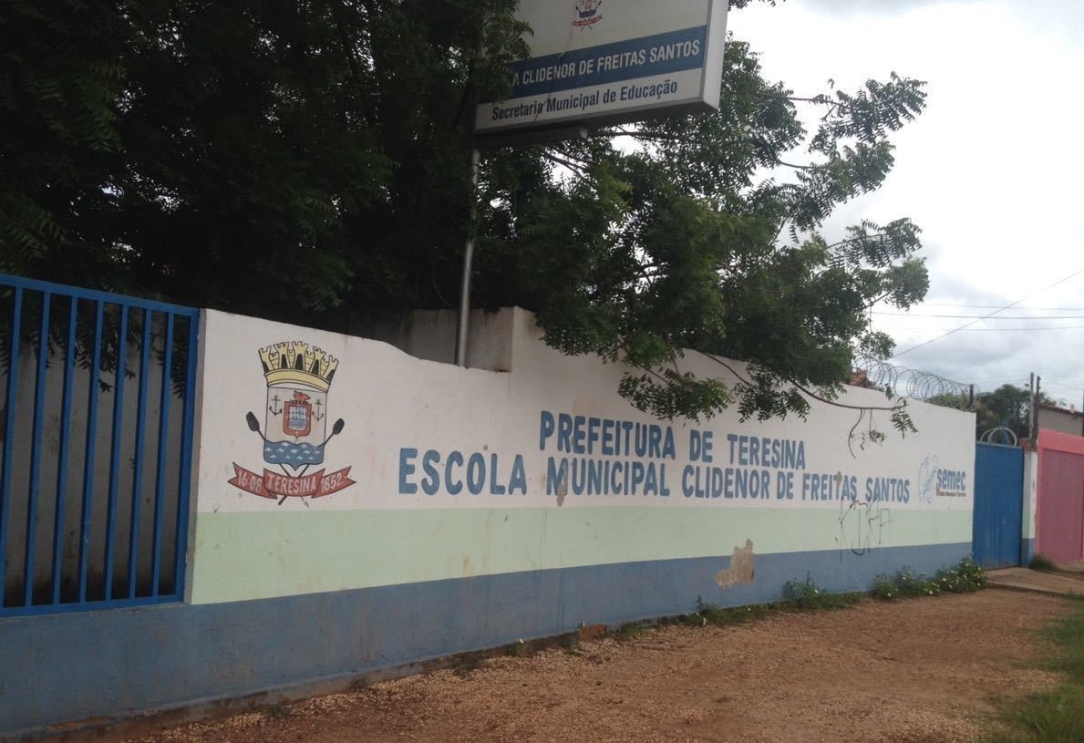 Escola Municipal Clidenor Freitas