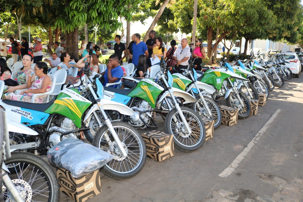 Foram realizadas as entregas de motocicletas para reforçar o policiamento na região