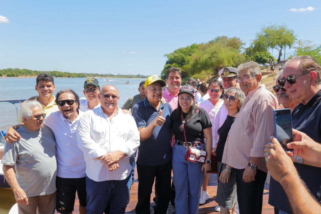 Inauguração do Píer flutuante