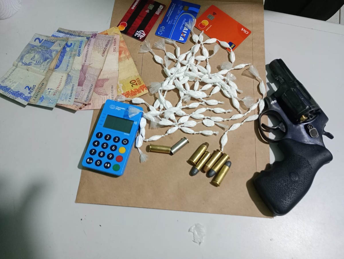 material apreendido na diligência