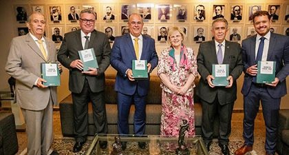 Ministra Rosa Weber faz inspeção em concurso de cartório em Alagoas. Precisa vir ao Piaui para ver como anda o do Piaui, engavetado há dez anos