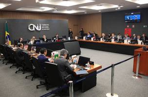 Sessão do CNJ nesta terça-feira tratando de ilegalidades no TJ-PI (Foto: TJ-PI)