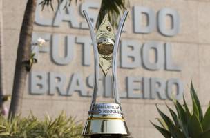 Taça do Campeonato Brasileiro de Futebol Feminino (Foto: CBF)