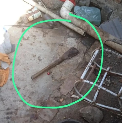 A arma do Crime encontrada no local