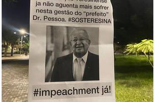 Cartazes pedindo Impeachment de Dr. Pessoa (Foto: Reprodução/Internet)