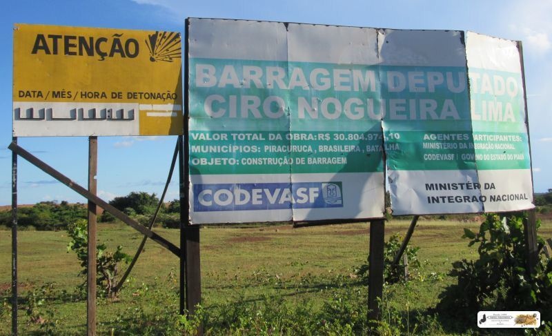 Essa barragem a ter as obras reiniciadas pelo PAC, tem o nome do pai de Ciro Nogueira