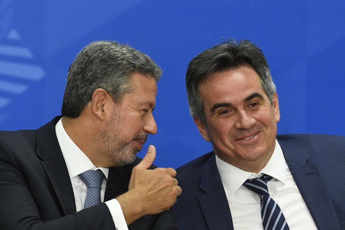 Lira e Ciro