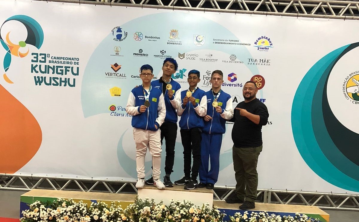 Medalhistas da seleção de kung-fu wushu