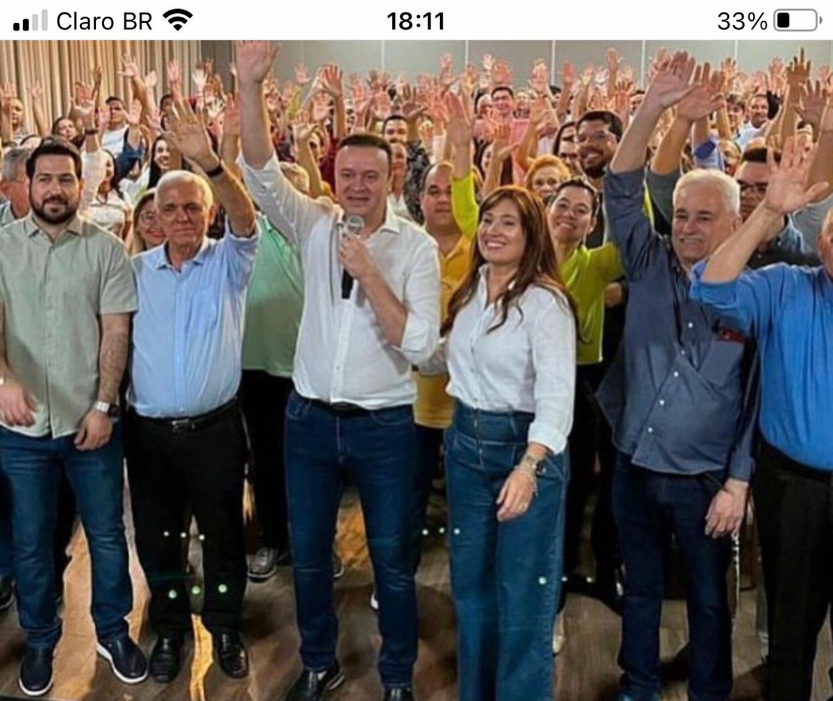 O dia dos caçadores e da presa: O iludido e inocente Paulo Márcio sendo usado por essas raposas esfomeadas da política