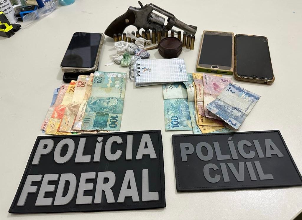 Outros itens apreendidos durante a ação