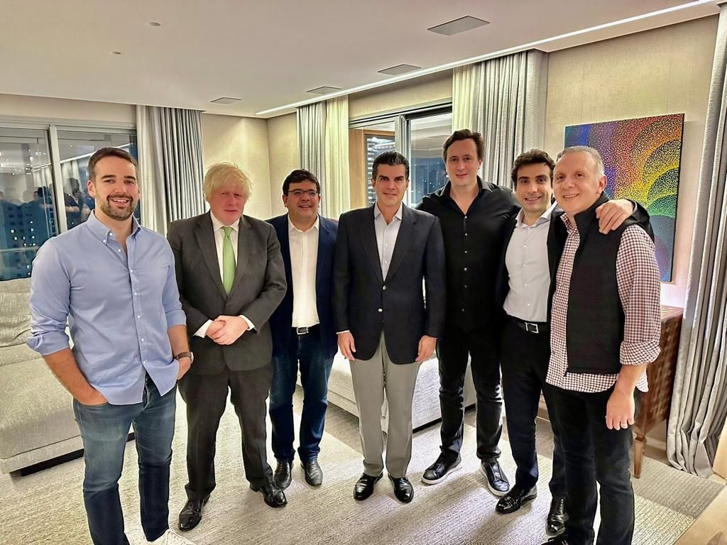 Rafael Fonteles e governadores em evento em São Paulo