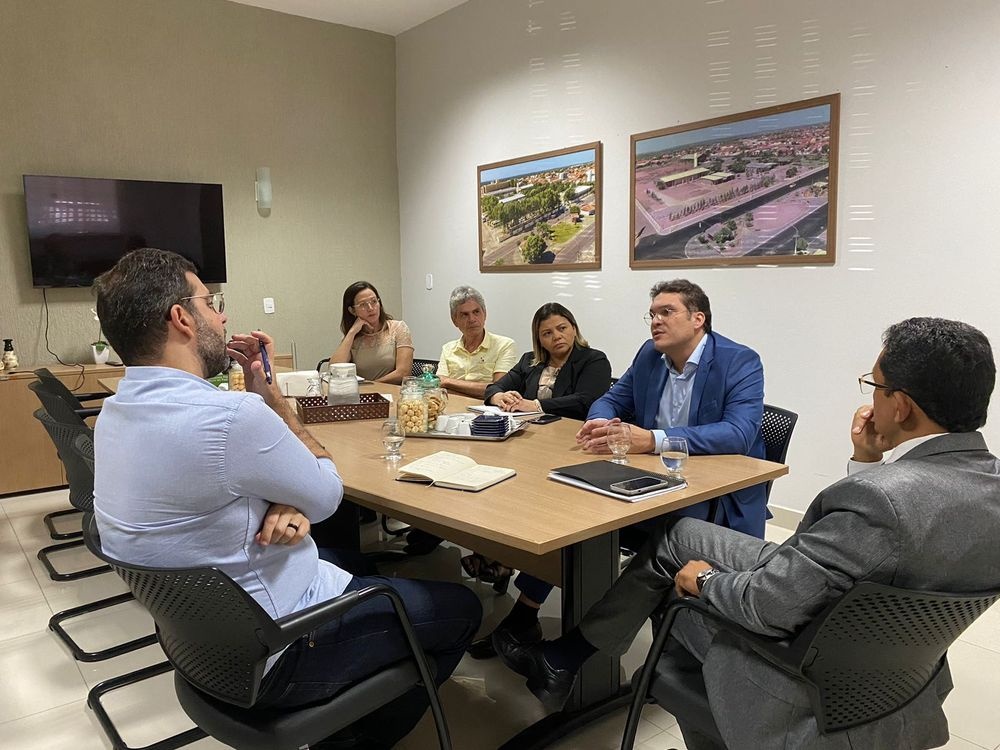 A reunião foi realizada pela Sesapi, UFDPar e EBSERH