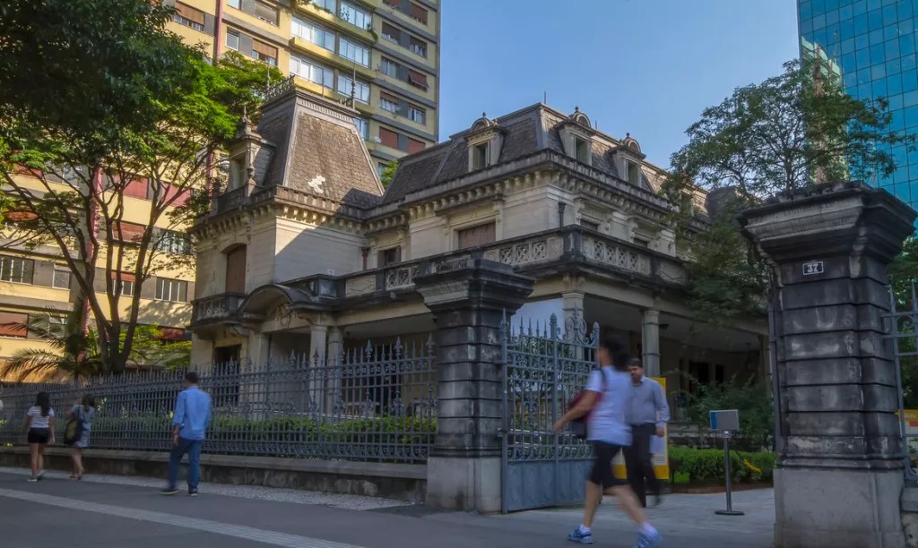 Casa das Rosas, na Avenida Paulista / André Hoff/Agência Brasil