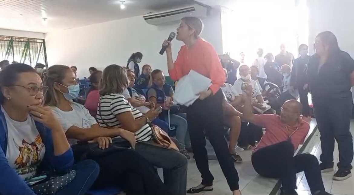 Deputada Gracinha Mão Santa na reunião dos servidores
