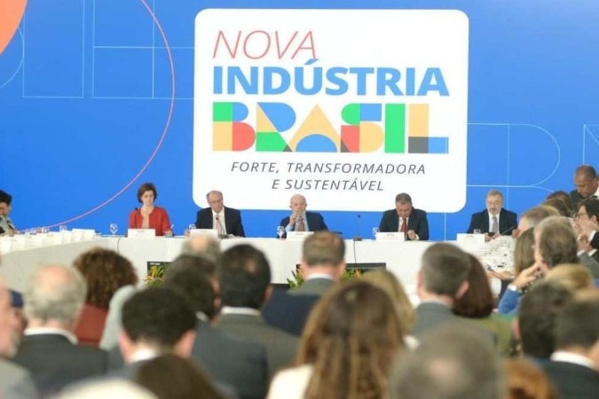 O vice-presidente citou uma série de ações previstas no plano e citou o programa que estimula empresas que sofrem com a depreciação acelerada de seus maquinários
