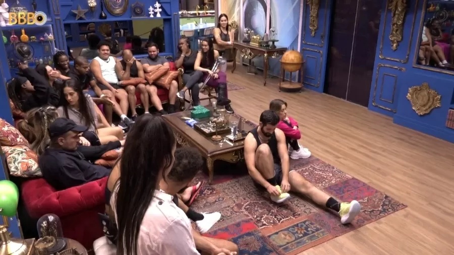 Participantes se preparam para prova do Anjo