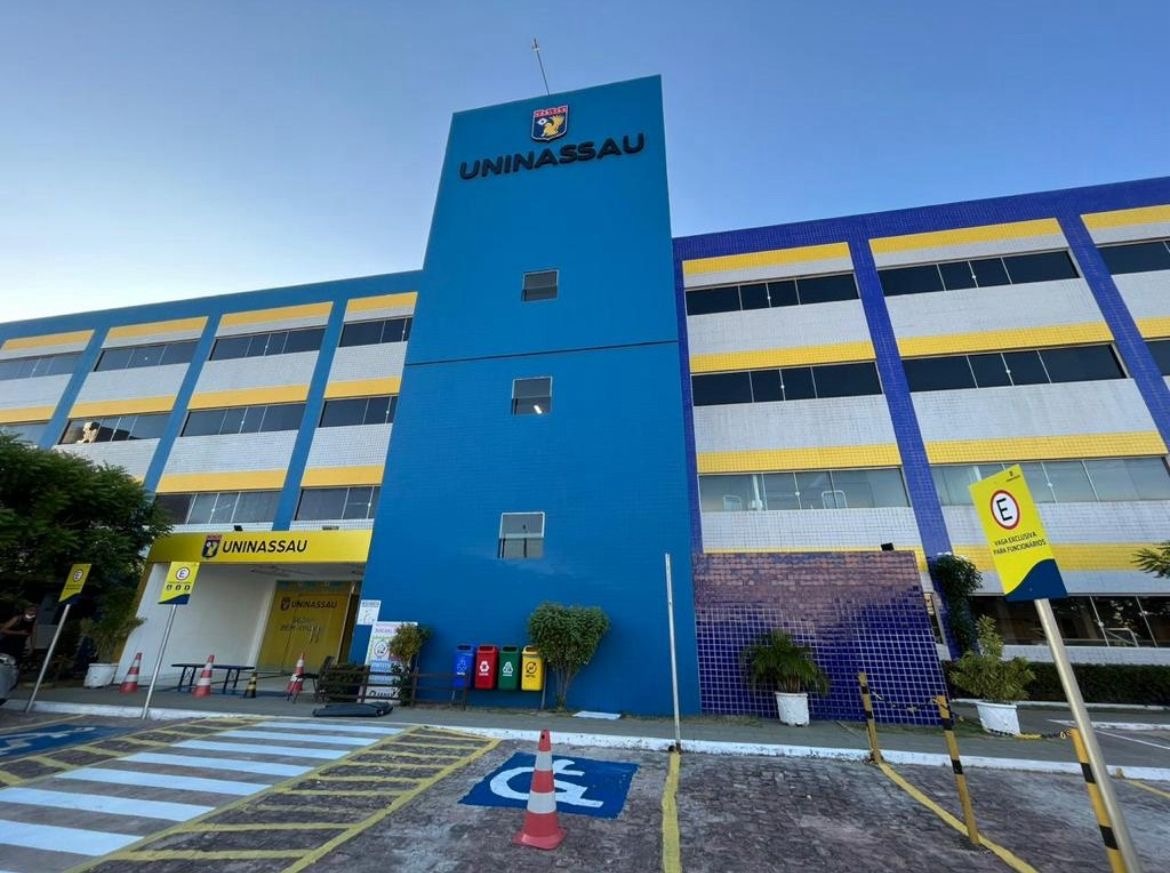 UNINASSAU