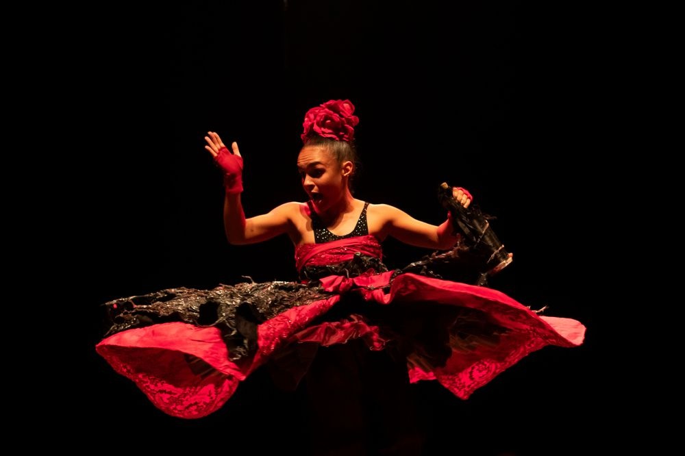 A Menina Mojubá (Bruna Prado).