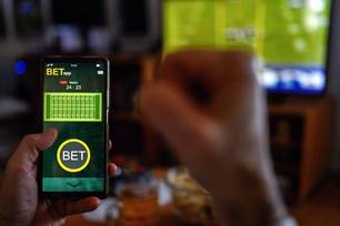 Atualmente, 96 empresas com respectivamente 213 bets são autorizadas pela pasta para funcionar no Brasil. Já as listas dos estados têm 18 empresas• bluecinema / Getty Images