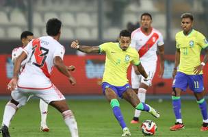 Brasil e Peru (Foto: Vitor Silva / CBF)