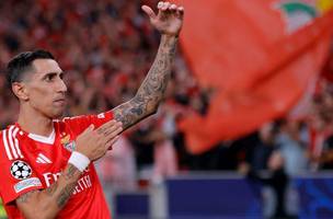 Di Maria comemora após marcar o segundo gol do Benfica• Eric Verhoeven/Soccrates/Getty Images (Foto: • Eric Verhoeven/Soccrates/Getty Images)