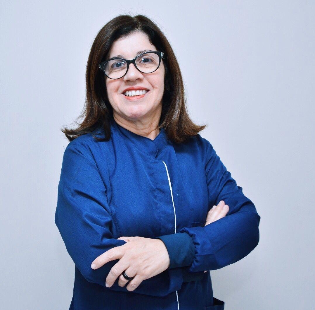 Dra. Aldecy Teixeira Dantas (CRM/PI 1668)