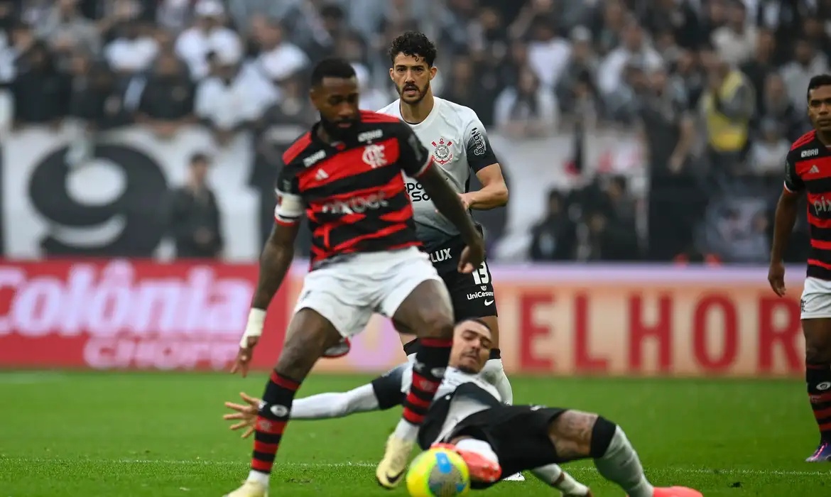 Flamengo venceu o Corinthians e está na final da Copa do Brasil