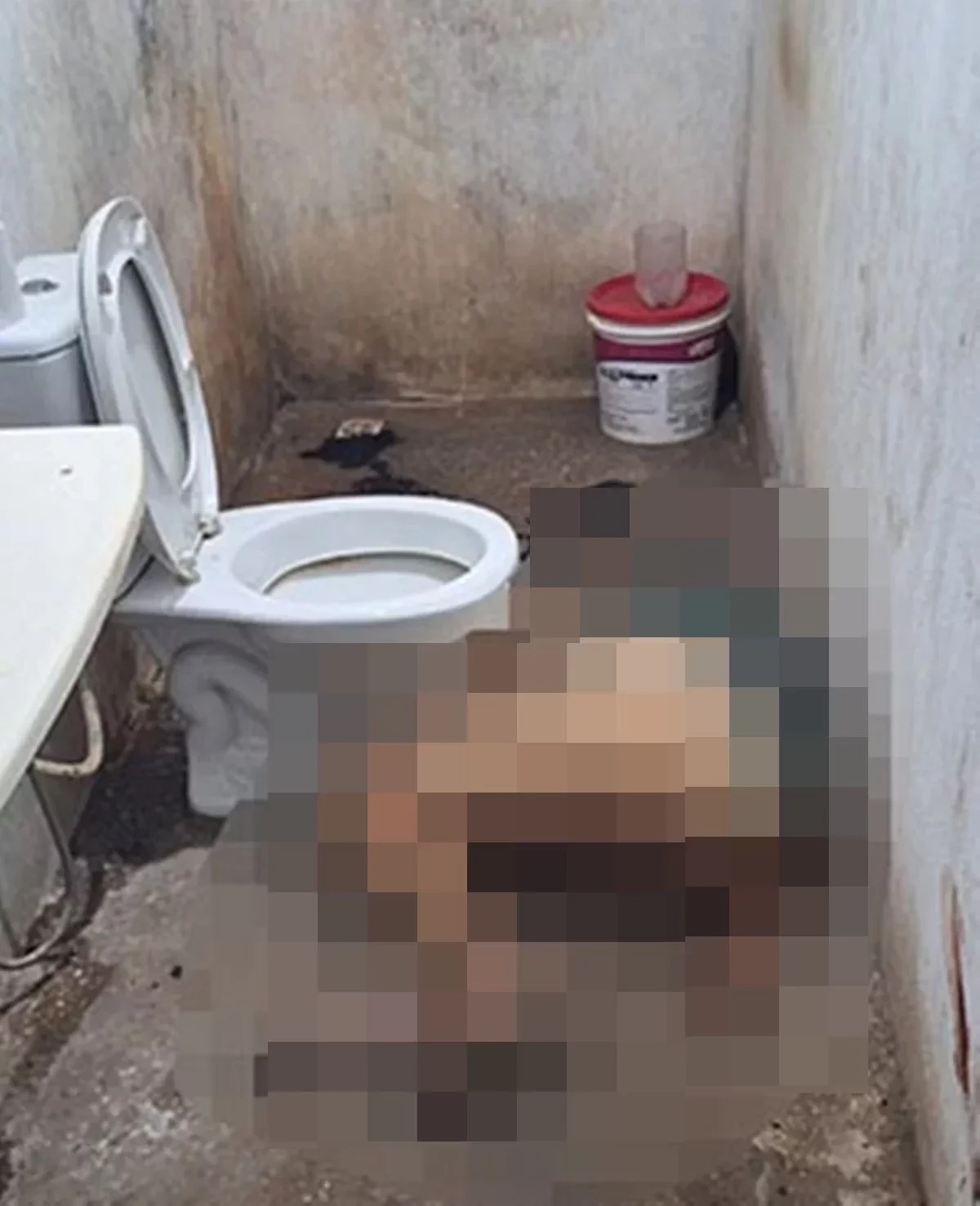 Idosa é encontrada morta com os pés amarrados dentro de casa em Teresina