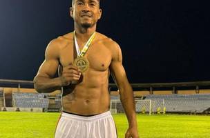 Jorge Henrique, do Piauí, fatura título da Série B do Campeonato Piauiense (Foto: Reprodução/Redes sociais)