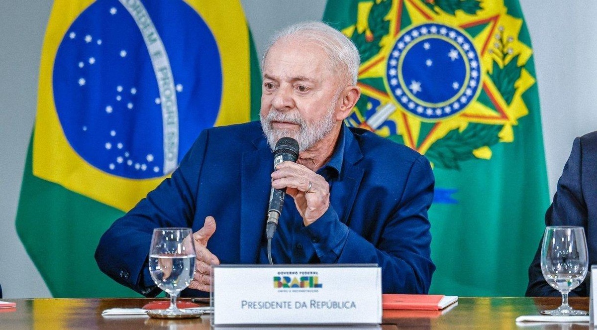 Lula• Petista passa aniversário em Brasília após cancelar ida à São Paulo por recomendação médica